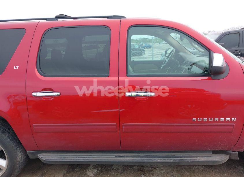 Photo 13 of 2012 Chevrolet Suburban 1500 LT (VIN 1GNSCJE01CR206854)