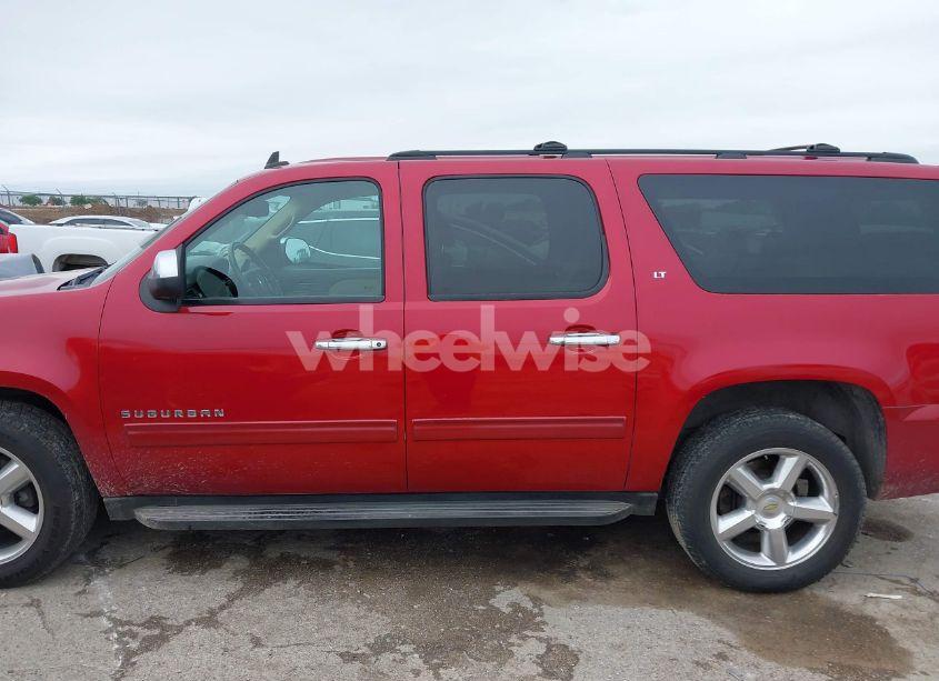 Photo 14 of 2012 Chevrolet Suburban 1500 LT (VIN 1GNSCJE01CR206854)