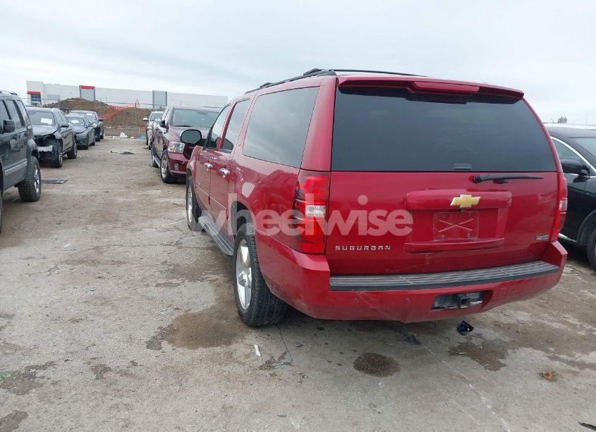 Photo 3 of 2012 Chevrolet Suburban 1500 LT (VIN 1GNSCJE01CR206854)