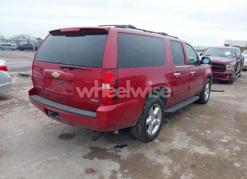 Photo 4 of 2012 Chevrolet Suburban 1500 LT (VIN 1GNSCJE01CR206854)