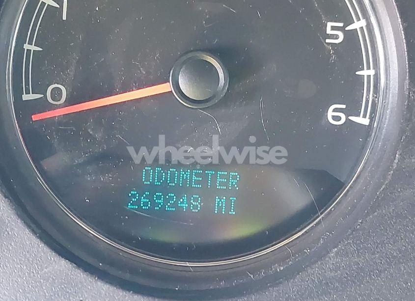 Photo 16 of 2012 Chevrolet Suburban 1500 LT (VIN 1GNSCJE01CR212086)