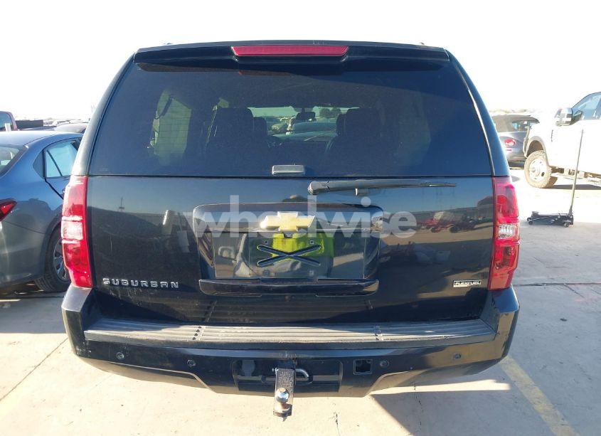 Photo 17 of 2012 Chevrolet Suburban 1500 LT (VIN 1GNSCJE01CR212086)