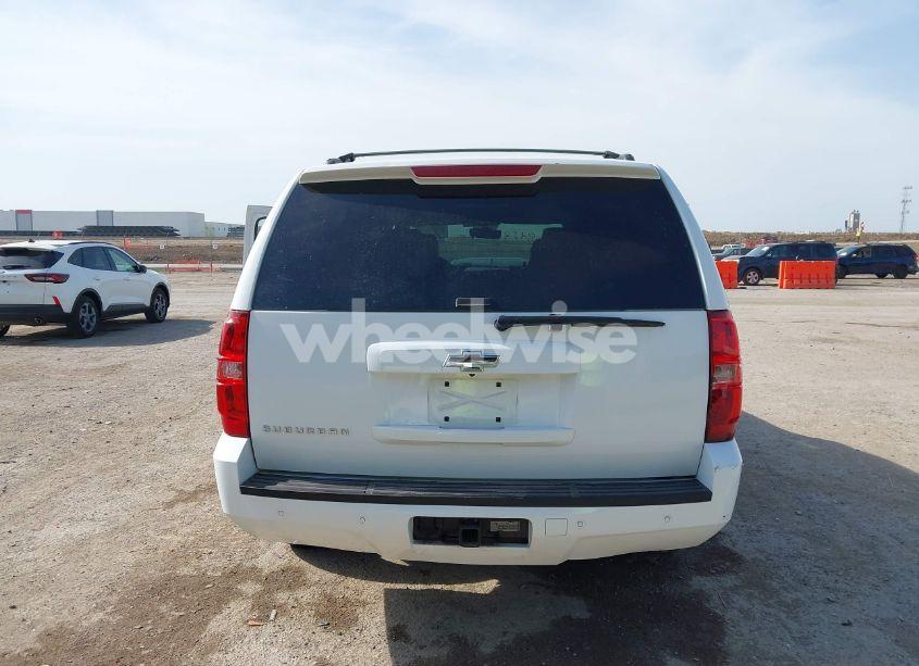 Photo 16 of 2011 Chevrolet Suburban 1500 LT1 (VIN 1GNSCJE02BR160367)