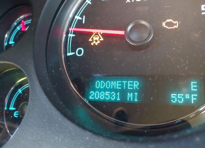 Photo 7 of 2011 Chevrolet Suburban 1500 LT1 (VIN 1GNSCJE02BR302264)