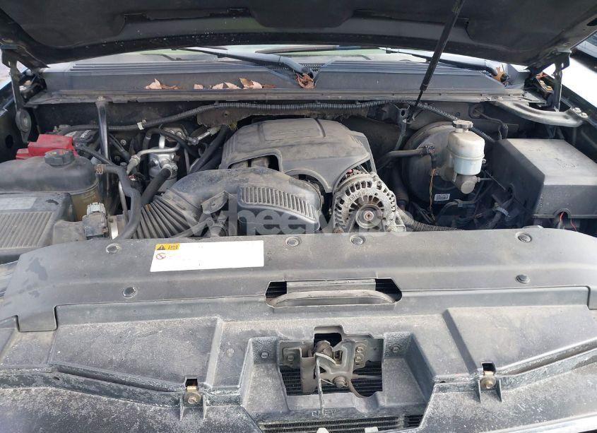 Photo 10 of 2012 Chevrolet Suburban 1500 LT (VIN 1GNSCJE02CR109193)