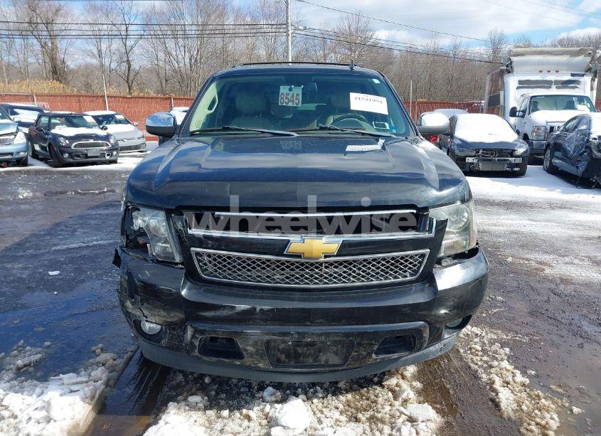 Photo 12 of 2012 Chevrolet Suburban 1500 LT (VIN 1GNSCJE02CR109193)