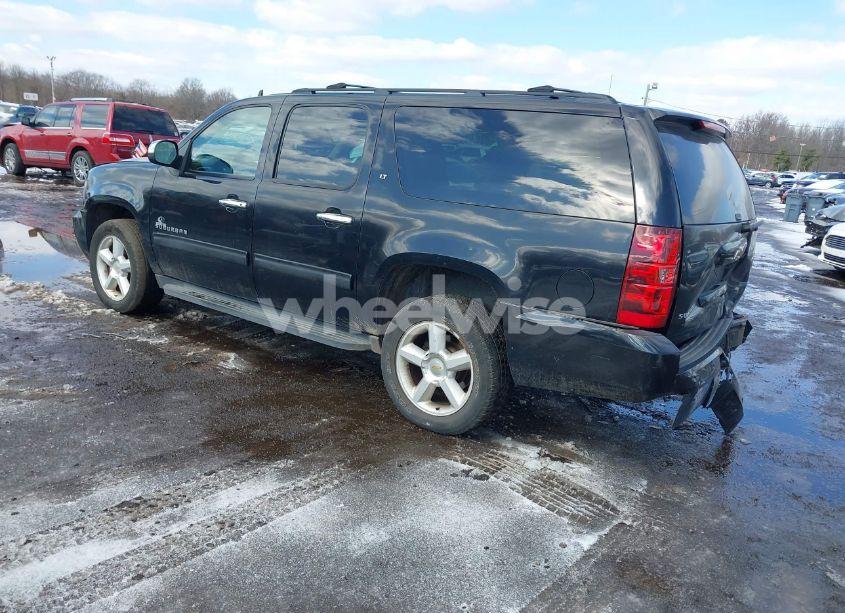Photo 3 of 2012 Chevrolet Suburban 1500 LT (VIN 1GNSCJE02CR109193)