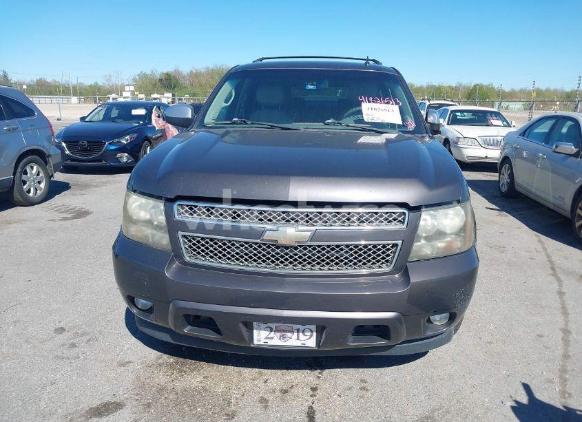 Photo 12 of 2011 Chevrolet Suburban 1500 LT1 (VIN 1GNSCJE03BR255374)