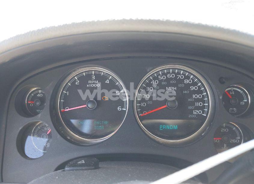 Photo 7 of 2011 Chevrolet Suburban 1500 LT1 (VIN 1GNSCJE03BR255374)