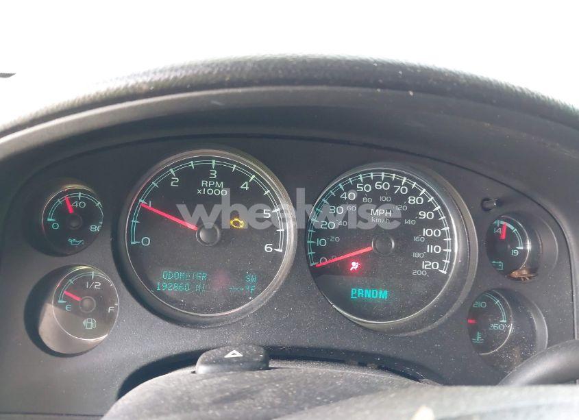 Photo 7 of 2013 Chevrolet Suburban 1500 LT (VIN 1GNSCJE03DR105672)