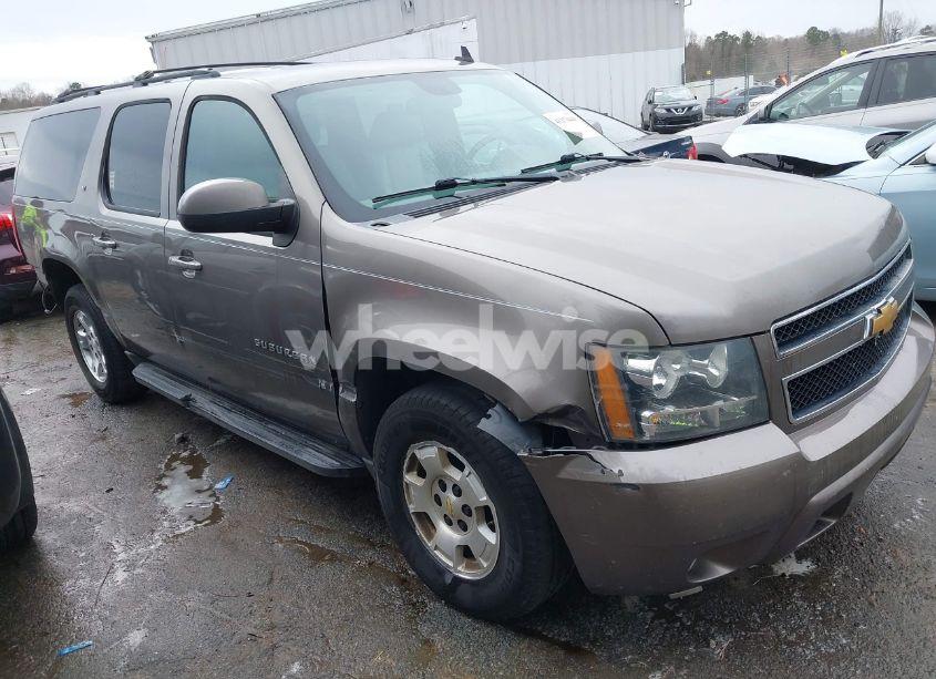 2013 Chevrolet Suburban 1500 LT (VIN 1GNSCJE03DR160204) main photo