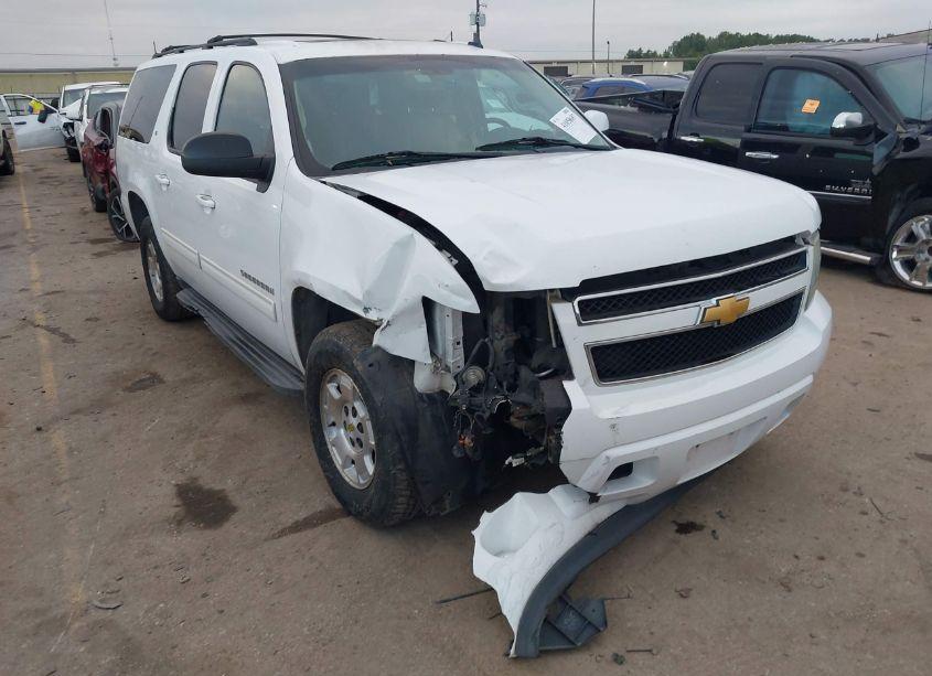 2012 Chevrolet Suburban 1500 LT (VIN 1GNSCJE04CR212129) main photo