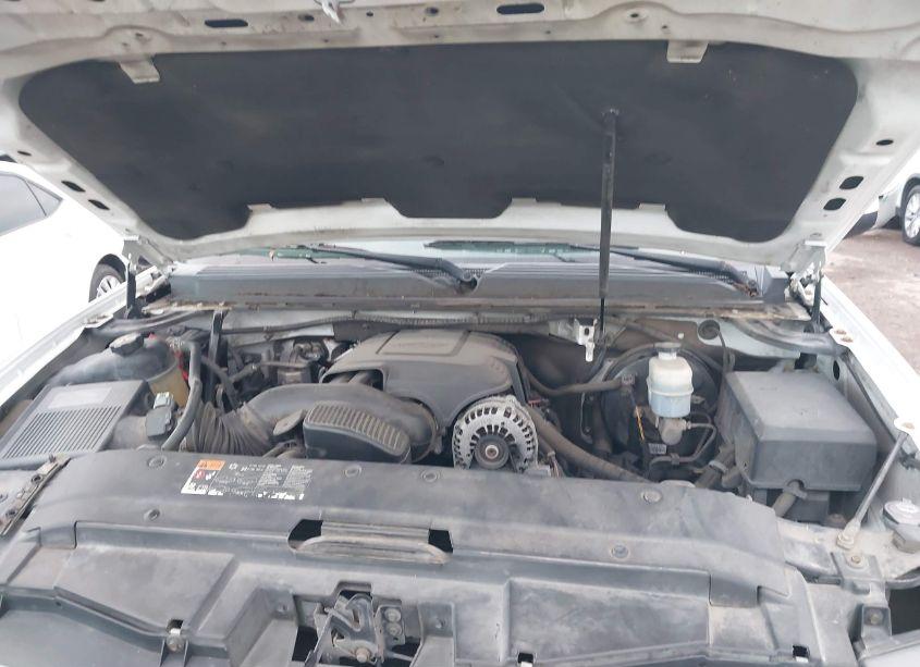 Photo 10 of 2012 Chevrolet Suburban 1500 LT (VIN 1GNSCJE04CR212129)