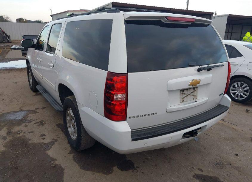 Photo 3 of 2012 Chevrolet Suburban 1500 LT (VIN 1GNSCJE04CR212129)