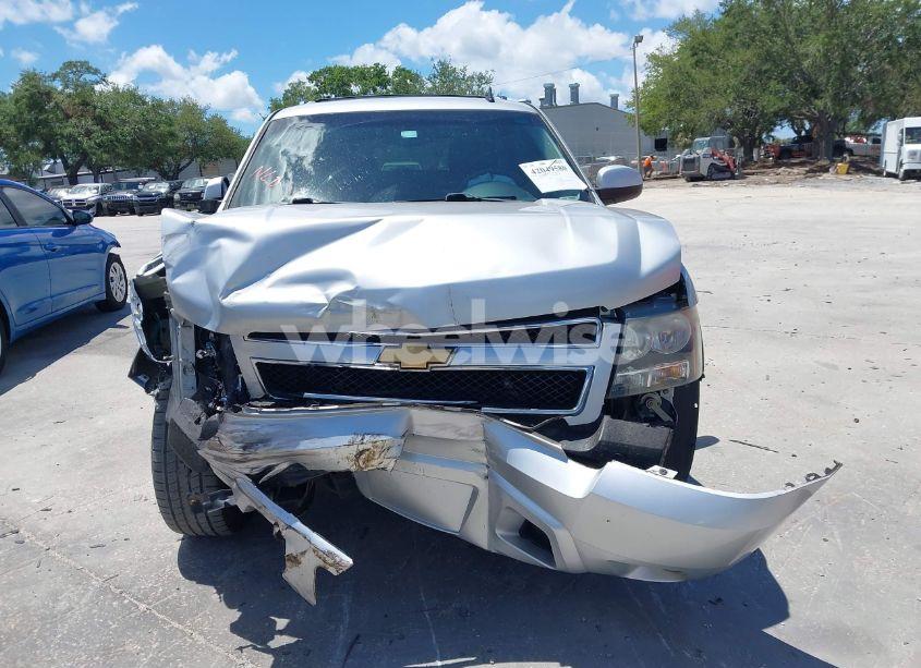 Photo 12 of 2012 Chevrolet Suburban 1500 LT (VIN 1GNSCJE04CR230288)
