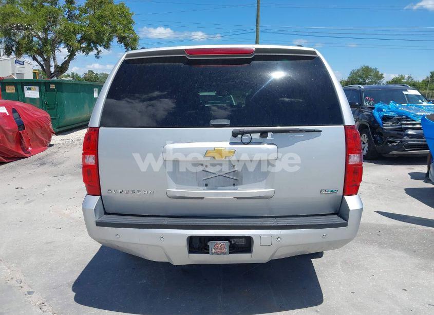 Photo 16 of 2012 Chevrolet Suburban 1500 LT (VIN 1GNSCJE04CR230288)