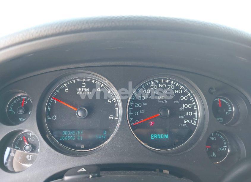 Photo 7 of 2012 Chevrolet Suburban 1500 LT (VIN 1GNSCJE04CR230288)