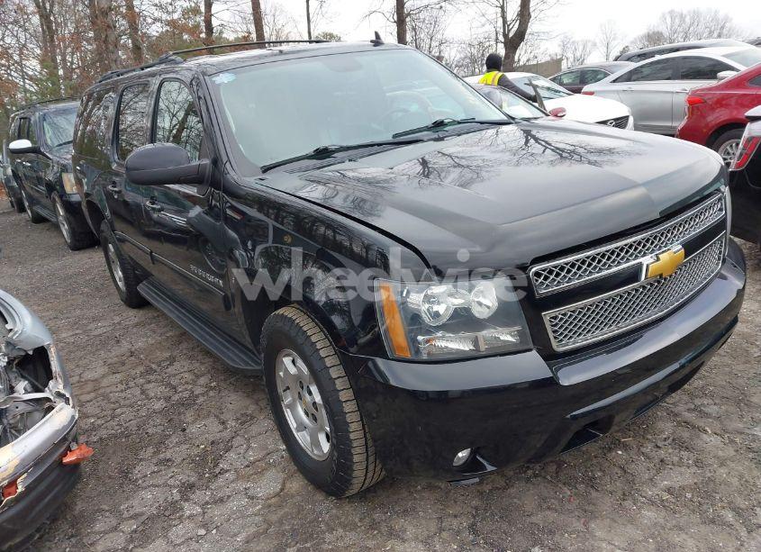 2012 Chevrolet Suburban 1500 LT (VIN 1GNSCJE04CR261802) main photo