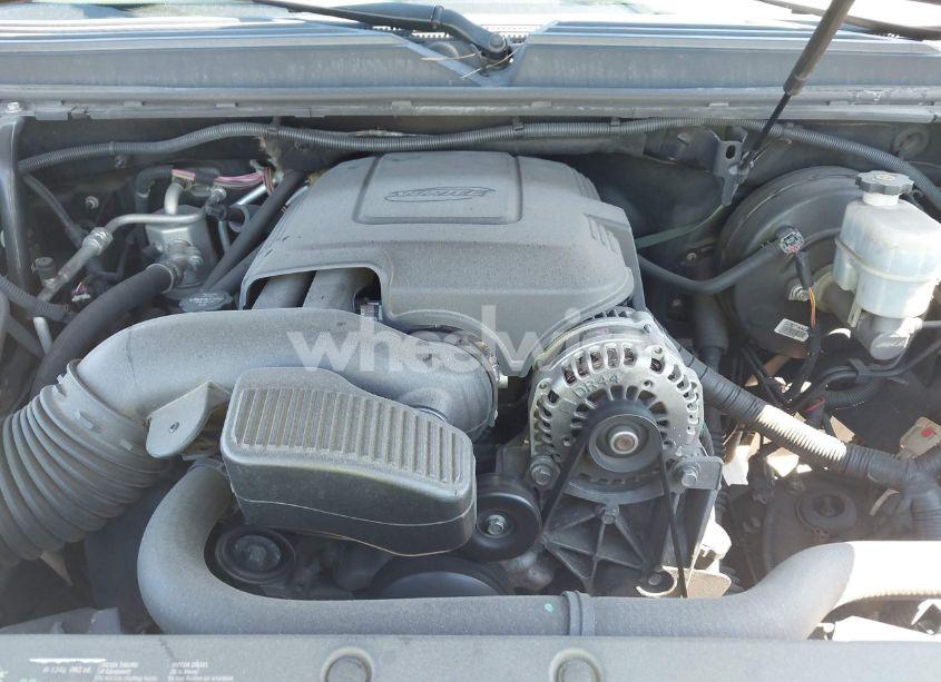 Photo 10 of 2012 Chevrolet Suburban 1500 LT (VIN 1GNSCJE04CR261802)