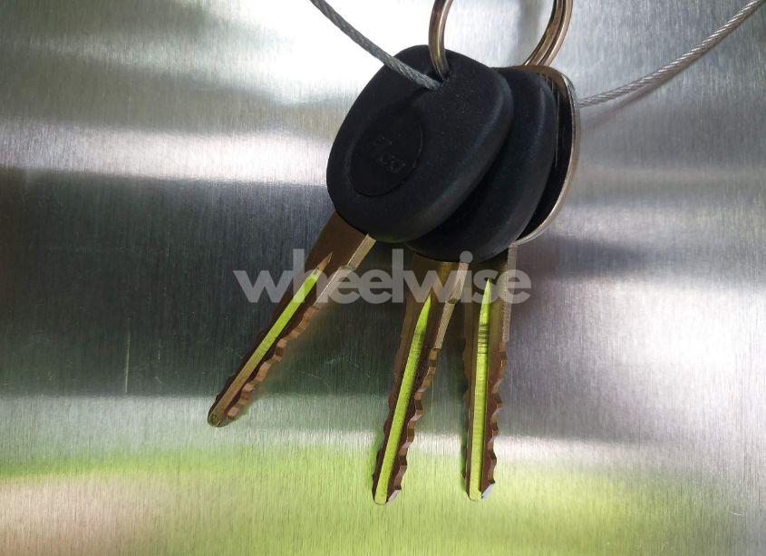 Photo 11 of 2013 Chevrolet Suburban 1500 LT (VIN 1GNSCJE04DR146389)