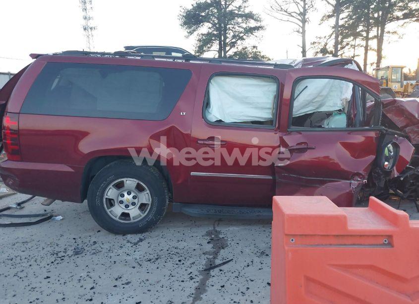 Photo 12 of 2011 Chevrolet Suburban 1500 LT1 (VIN 1GNSCJE05BR139092)