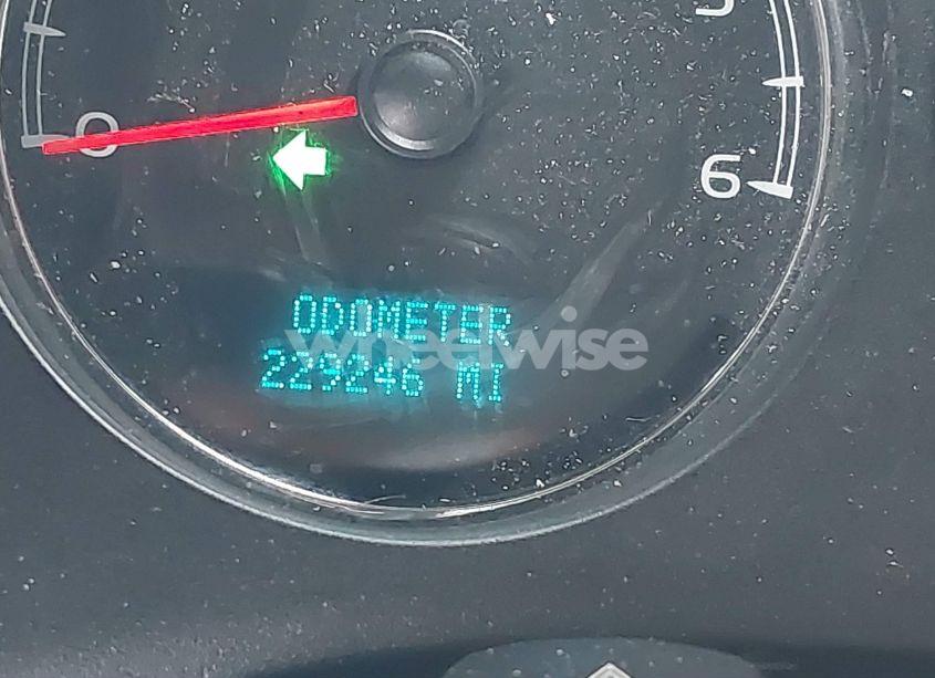 Photo 14 of 2011 Chevrolet Suburban 1500 LT1 (VIN 1GNSCJE05BR139092)