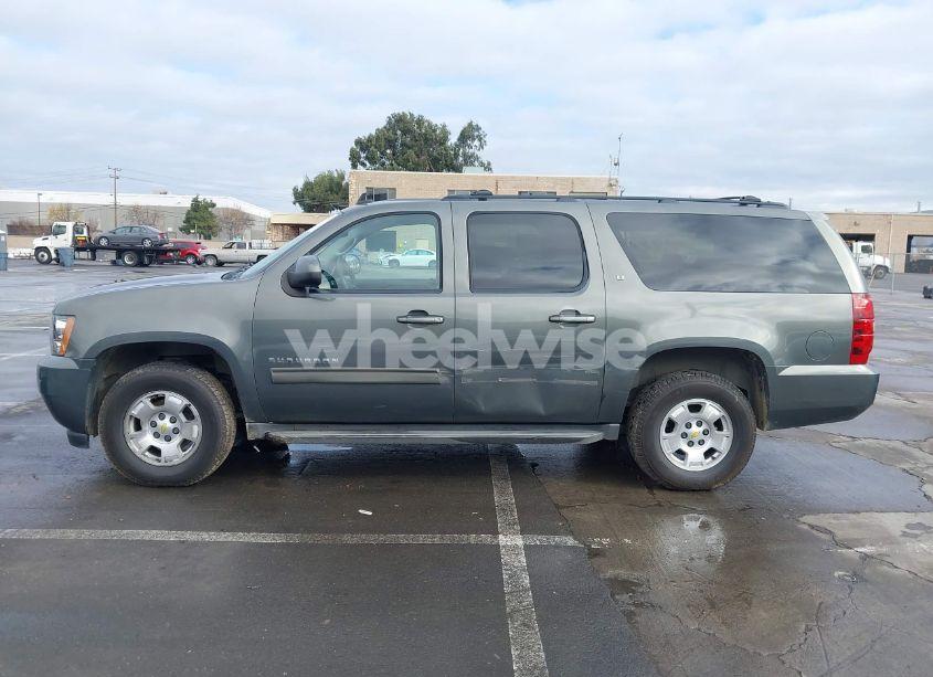 Photo 14 of 2011 Chevrolet Suburban 1500 LT1 (VIN 1GNSCJE05BR164719)