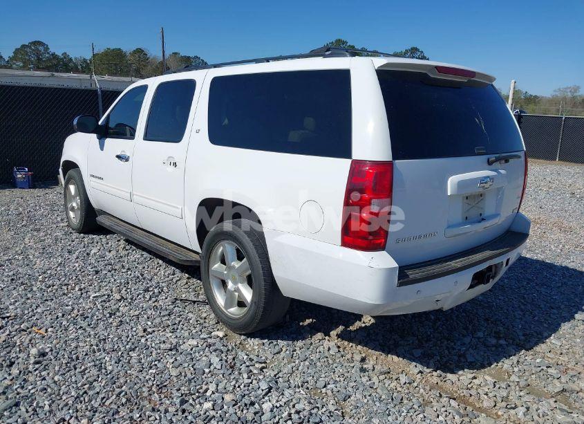 Photo 3 of 2011 Chevrolet Suburban 1500 LT1 (VIN 1GNSCJE05BR357775)