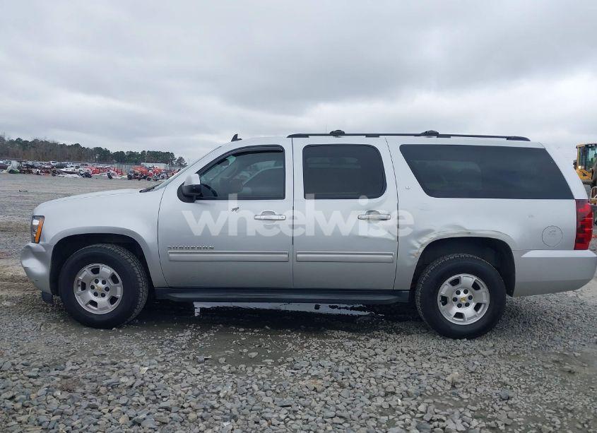 Photo 14 of 2012 Chevrolet Suburban 1500 LT (VIN 1GNSCJE05CR134749)