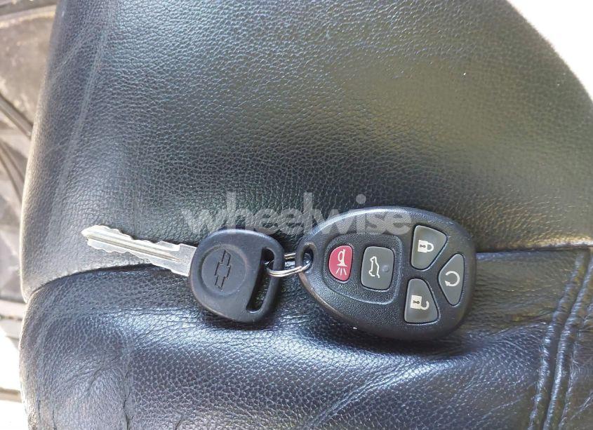 Photo 11 of 2012 Chevrolet Suburban 1500 LT (VIN 1GNSCJE05CR255765)