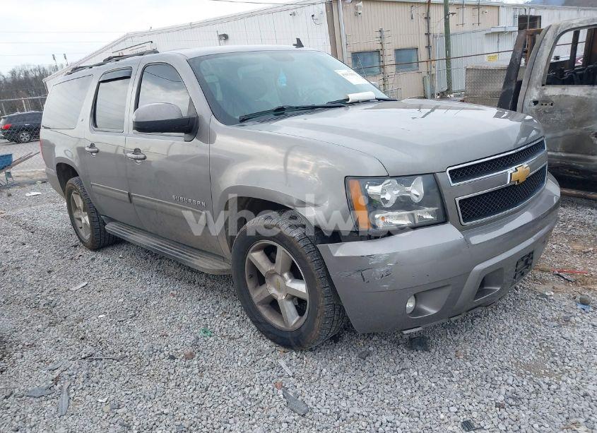 2012 Chevrolet Suburban 1500 LT (VIN 1GNSCJE05CR277815) main photo