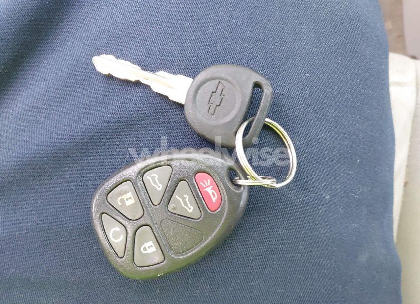 Photo 11 of 2012 Chevrolet Suburban 1500 LT (VIN 1GNSCJE05CR277815)