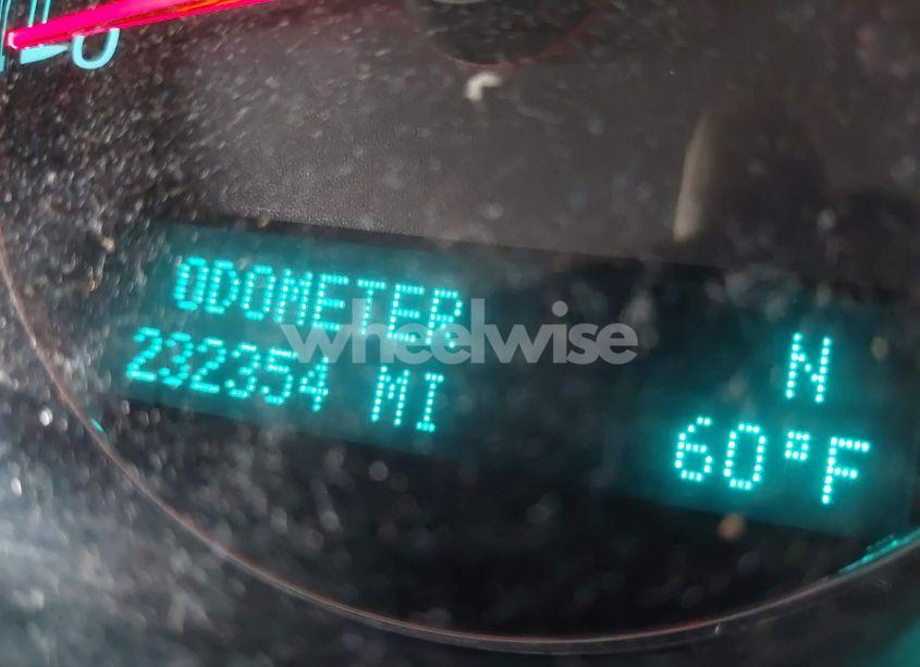 Photo 15 of 2012 Chevrolet Suburban 1500 LT (VIN 1GNSCJE05CR277815)