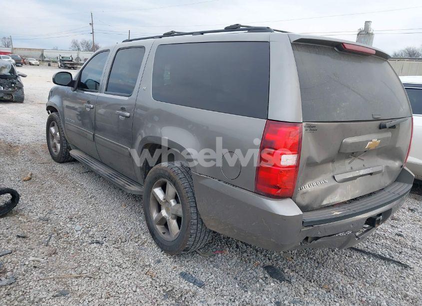 Photo 3 of 2012 Chevrolet Suburban 1500 LT (VIN 1GNSCJE05CR277815)