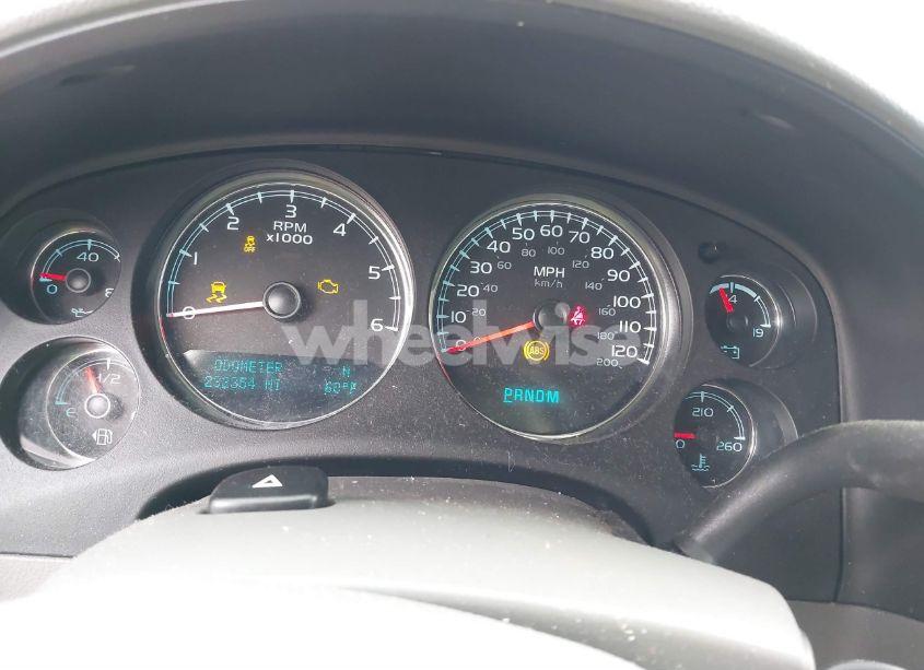 Photo 7 of 2012 Chevrolet Suburban 1500 LT (VIN 1GNSCJE05CR277815)