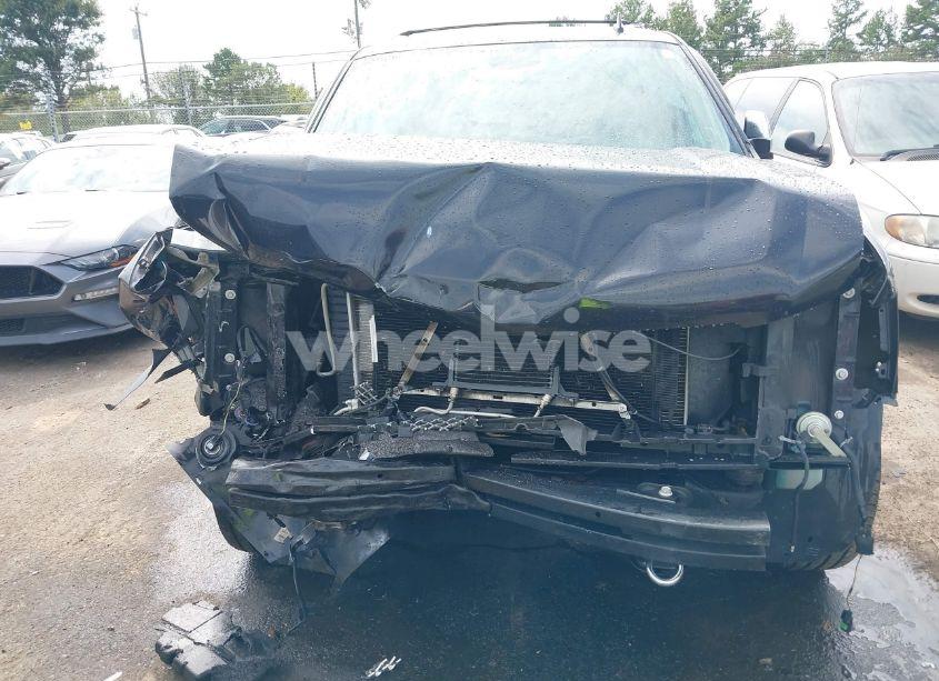 Photo 13 of 2013 Chevrolet Suburban 1500 LT (VIN 1GNSCJE05DR120061)