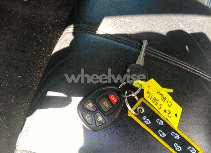 Photo 11 of 2014 Chevrolet Suburban 1500 LT (VIN 1GNSCJE05ER117663)