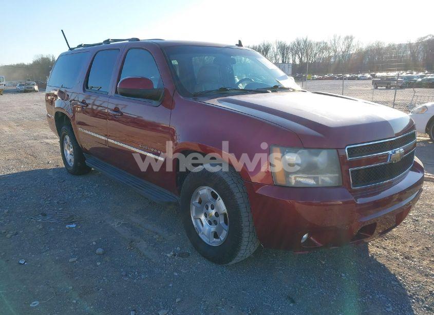 2011 Chevrolet Suburban 1500 LT1 (VIN 1GNSCJE06BR318421) main photo