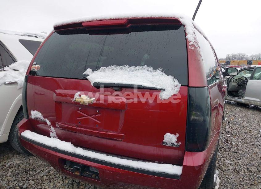 Photo 16 of 2011 Chevrolet Suburban 1500 LT1 (VIN 1GNSCJE06BR318421)