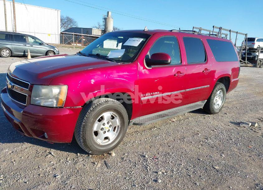 Photo 2 of 2011 Chevrolet Suburban 1500 LT1 (VIN 1GNSCJE06BR318421)
