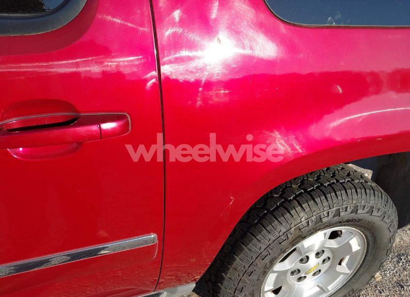 Photo 6 of 2011 Chevrolet Suburban 1500 LT1 (VIN 1GNSCJE06BR318421)