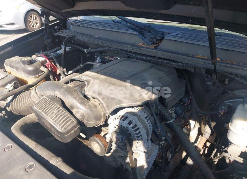 Photo 10 of 2011 Chevrolet Suburban 1500 LT1 (VIN 1GNSCJE06BR402433)