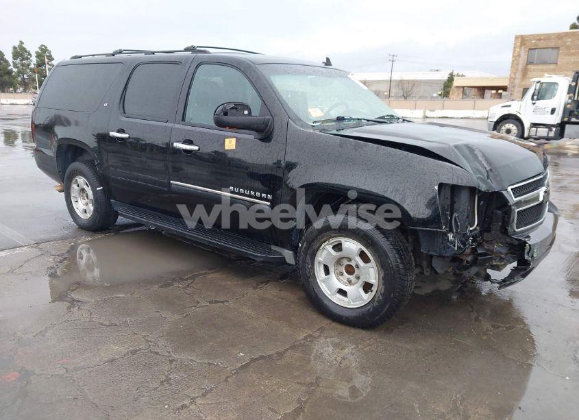 2012 Chevrolet Suburban 1500 LT (VIN 1GNSCJE06CR222550) main photo