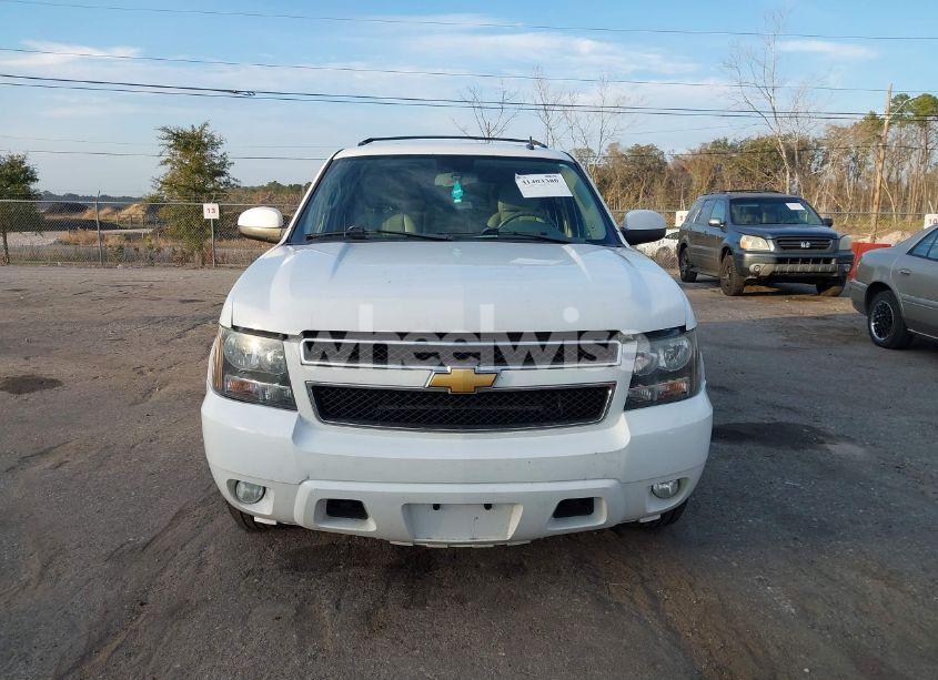 Photo 12 of 2012 Chevrolet Suburban 1500 LT (VIN 1GNSCJE06CR226677)