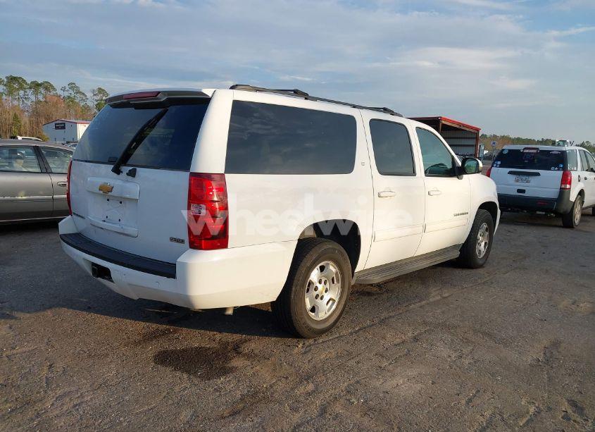 Photo 4 of 2012 Chevrolet Suburban 1500 LT (VIN 1GNSCJE06CR226677)
