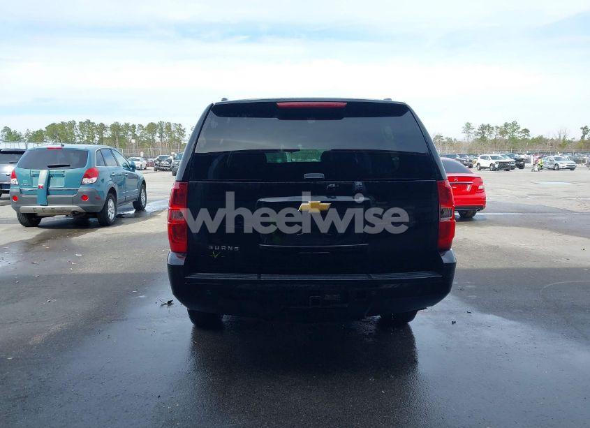 Photo 16 of 2013 Chevrolet Suburban 1500 LT (VIN 1GNSCJE06DR141176)