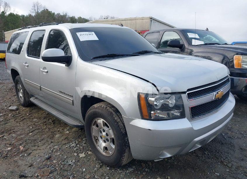Photo 13 of 2013 Chevrolet Suburban 1500 LT (VIN 1GNSCJE06DR258207)