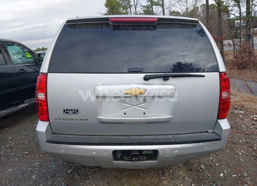 Photo 16 of 2013 Chevrolet Suburban 1500 LT (VIN 1GNSCJE06DR258207)