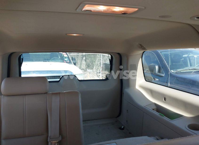 Photo 17 of 2011 Chevrolet Suburban 1500 LT1 (VIN 1GNSCJE07BR342646)