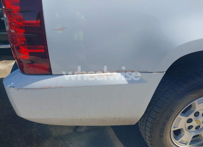 Photo 21 of 2011 Chevrolet Suburban 1500 LT1 (VIN 1GNSCJE07BR342646)